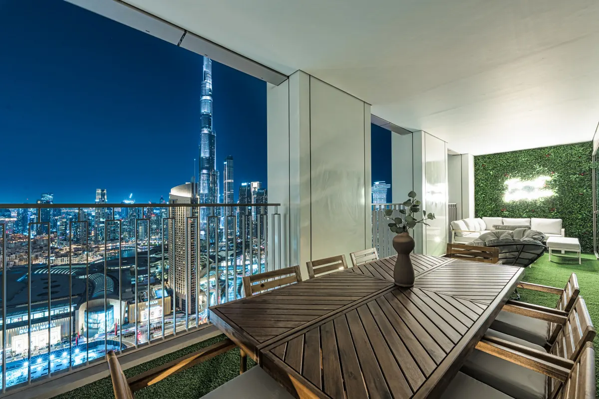High-Rise Haven, Burj/Fountain View - Vast Outdoor