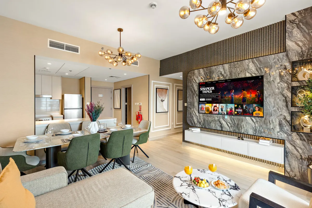 2BR Luxe Oasis – Ferrari World & Yas Mall