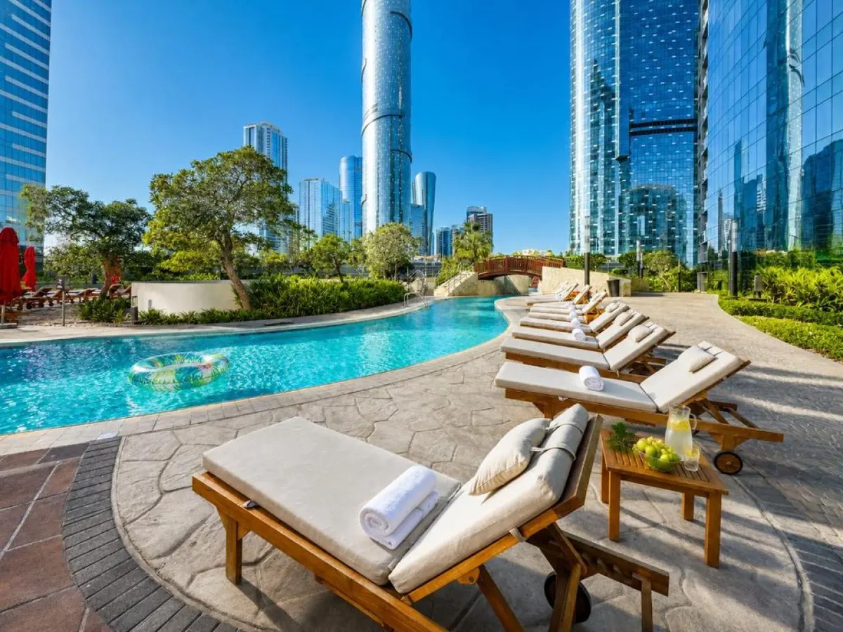 Luxe Living in Gate Tower - Pool & Gym
