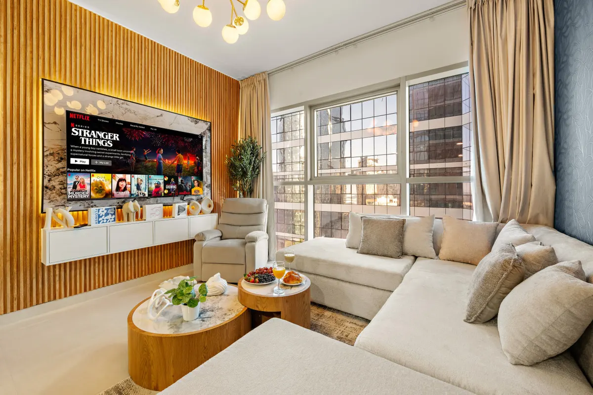 Blissful Haven in Radiant Boulevard