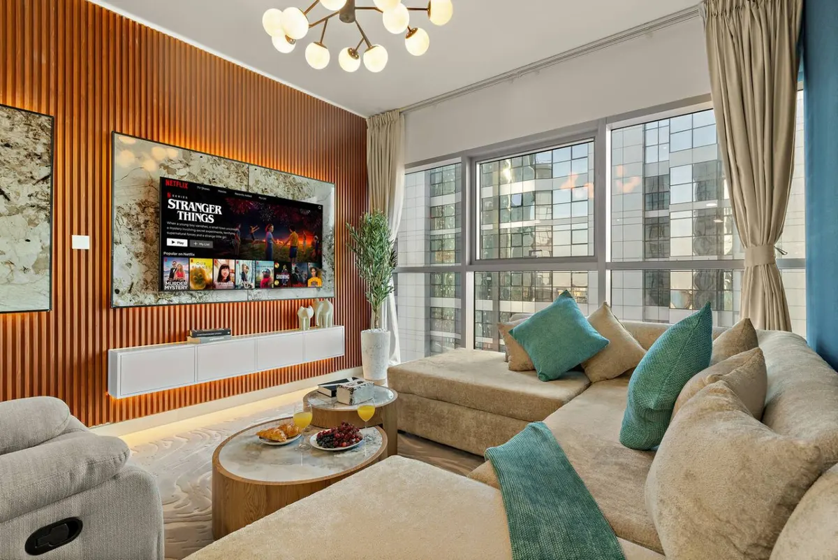 Hidden Oasis in Radiant Boulevard
