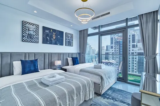Famous Infinity Pool, Burj Khalifa View, King Bed