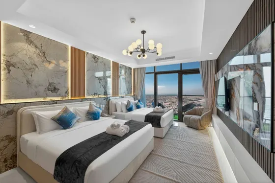 180° 64, floor Infinity Pool - Massive Bedrooms