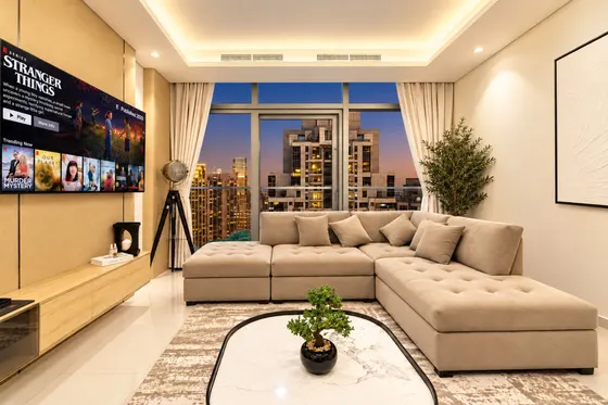 Chic 2BR Getaway - Infinity Pool & Burj Khalifa
