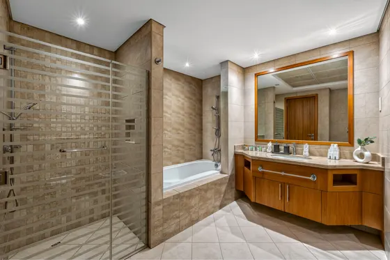 JBR Grande Living - Stunning Sea View, Pool & Gym