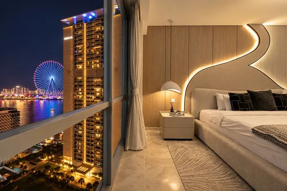 Marina Heights - Spectacular Sea Views, Pool & Gym