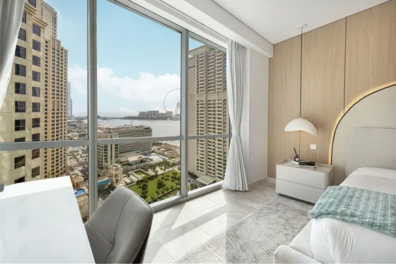 Marina Heights - Spectacular Sea Views, Pool & Gym