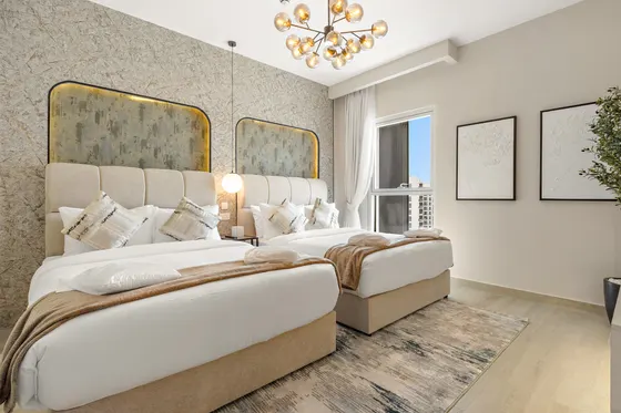 Light & Breezy Apt: Near Ferrari World & Yas Mall