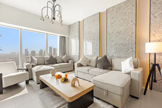 Polished Haven in Gate Tower: Pool & Gym Access