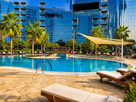 Elevate Your Stay: Scenic Views, Pool & Gym Access
