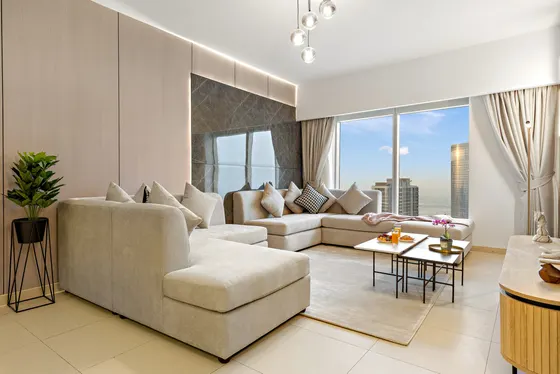 Desert Key Premium Gem in Gate Tower - Pool & Gym