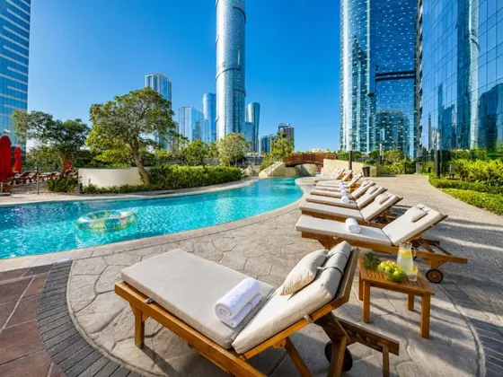 Desert Key Calm Oasis in Gate Tower w/ Pool & Gym