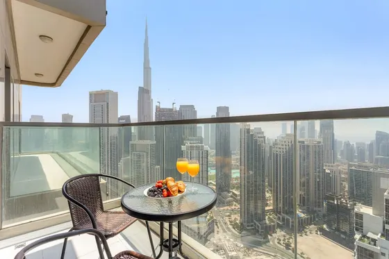 Spectacular Burj Khalifa Views | Infinity Pool