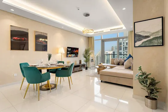 Sought-After Location: Infinity Pool w/ Burj View