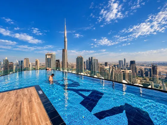Luxury in the Sky! Panoramic Views & Sky Pool