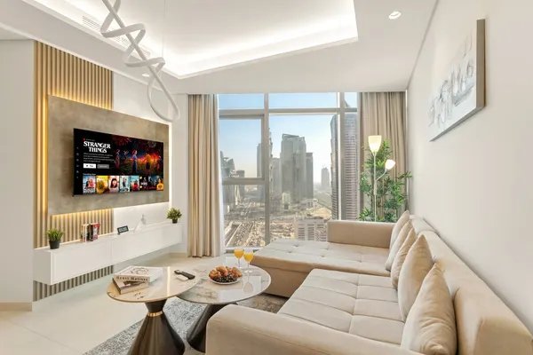 Super High Floor! Stunning Views, 64th Floor Pool