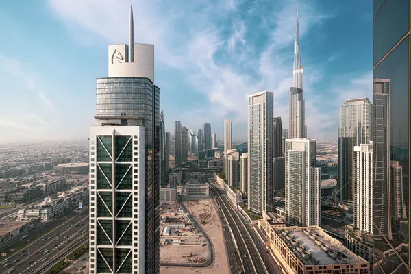 Luxurious Dubai Pool w/ Awe-Inspiring Burj Khalifa
