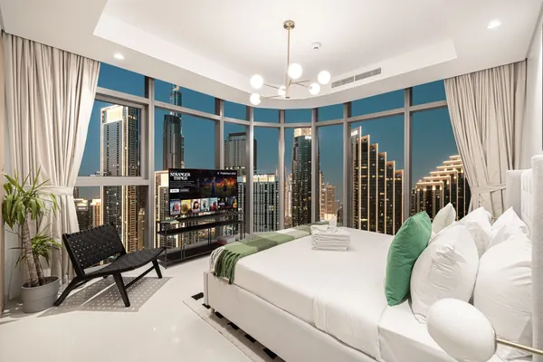 Modern High-Rise Escape - Infinity Pool /Burj View