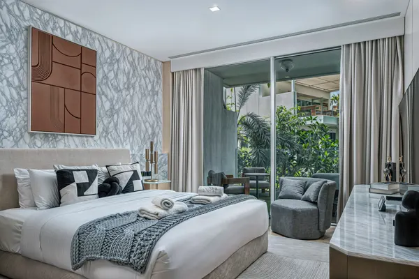 FIVE PALM Gateway | View + Pool & Beach Access