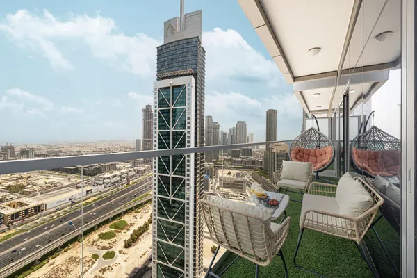 Sleek Luxe Haven - Infinity Pool I Burj Khalifa
