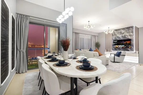 Dubai Marina Getaway | Beach Access & Iconic Views