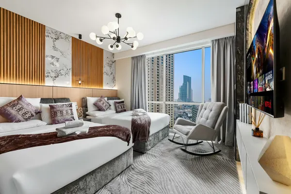 JBR Premium Oasis: Stunning Sea View, Pool & Gym