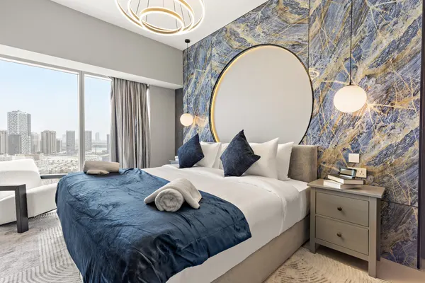 Supreme Serenity: Breathtaking Views, Pool & Gym