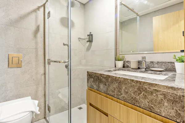 Vibrant Haven in Radiant Boulevard