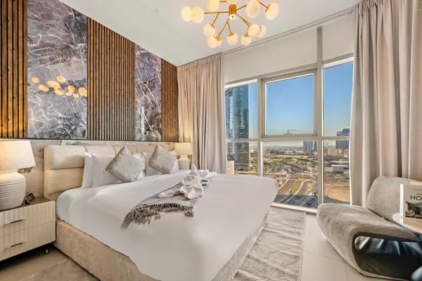 Blissful Haven in Radiant Boulevard