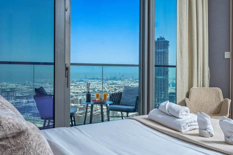 Highest infinity Pool in Downtown Dubai