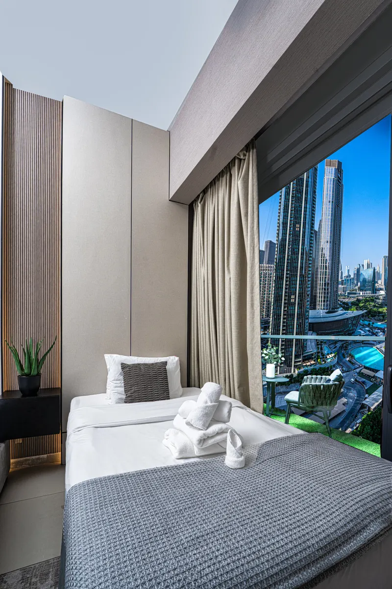 Expansive 7-Bed Apartment Overlooking Burj & Fountains