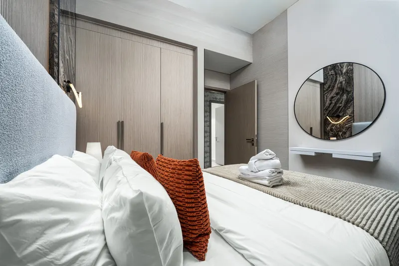 Expansive 7-Bed Apartment Overlooking Burj & Fountains