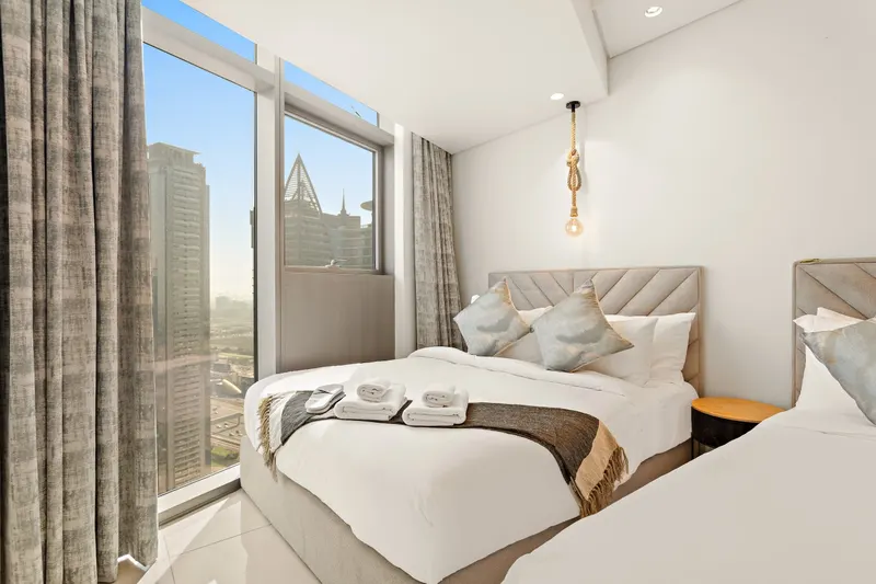 Super High Floor! Stunning Views, 64th Floor Pool