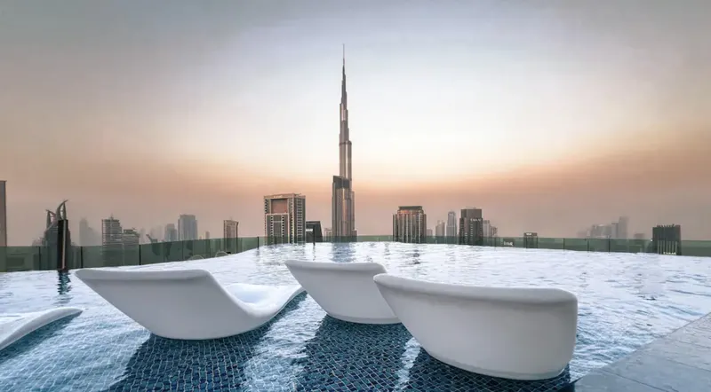Super High Floor! Stunning Views, 64th Floor Pool