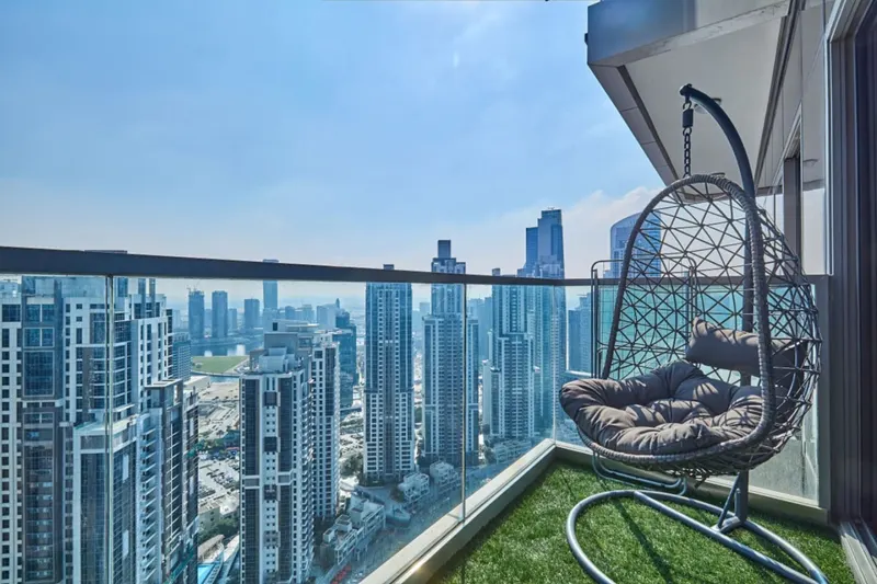 Famous Infinity Pool, Burj Khalifa View, King Bed