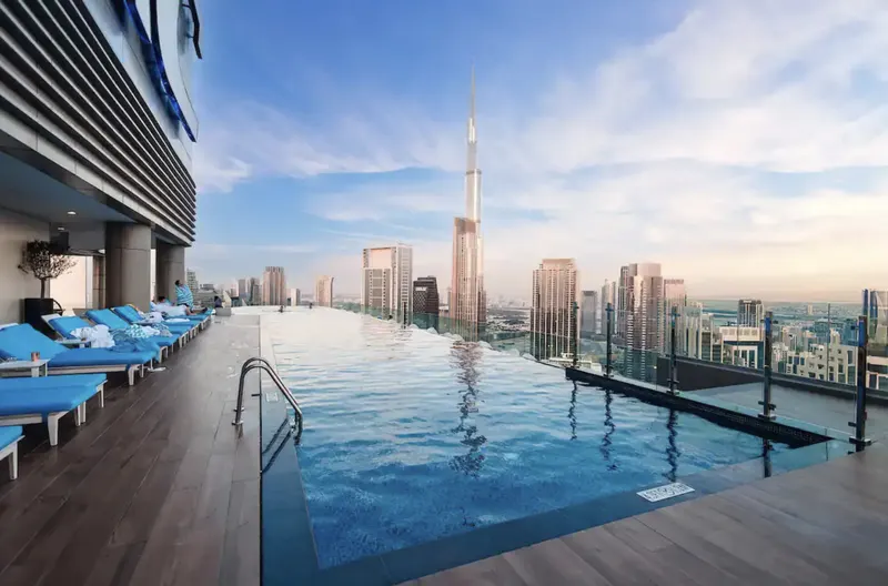 Famous Infinity Pool, Burj Khalifa View, King Bed