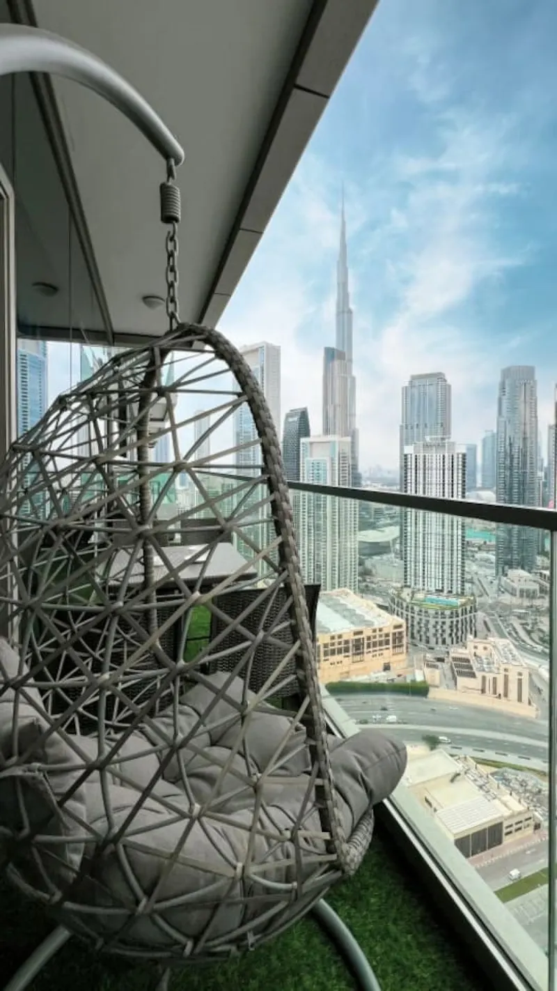 Famous Infinity Pool, Burj Khalifa View, King Bed