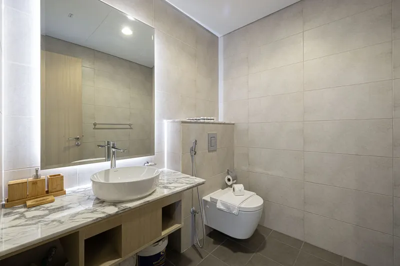 Highest floor - Corner Unit - Infinity Pool