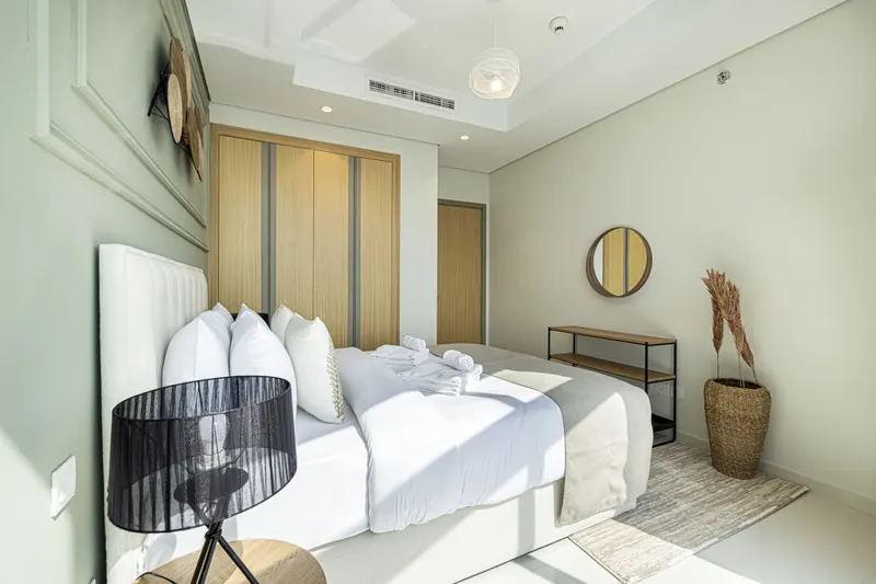 Highest floor - Corner Unit - Infinity Pool