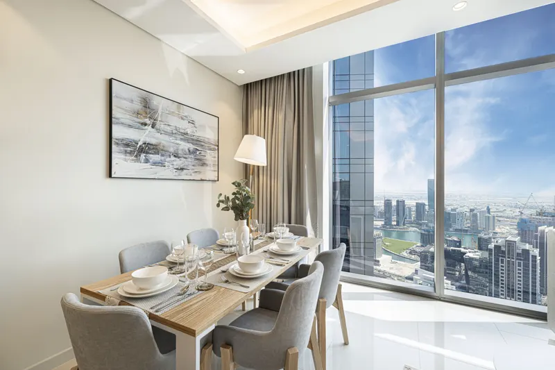 Highest floor - Corner Unit - Infinity Pool