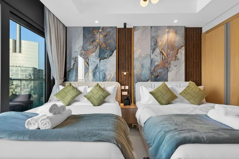 180° 64, floor Infinity Pool - Massive Bedrooms