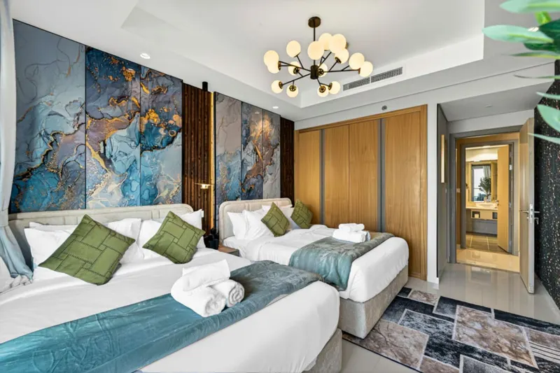 180° 64, floor Infinity Pool - Massive Bedrooms