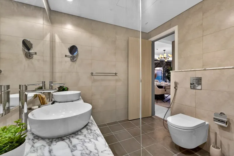 180° 64, floor Infinity Pool - Massive Bedrooms