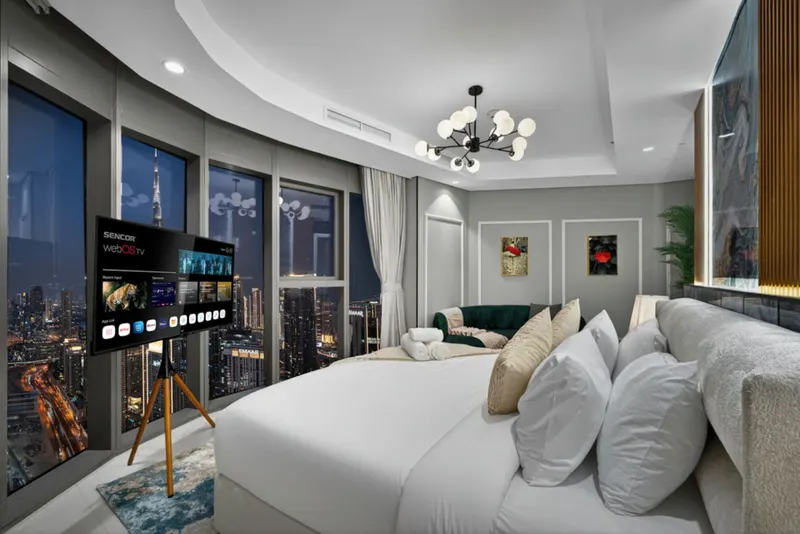 180° 64, floor Infinity Pool - Massive Bedrooms