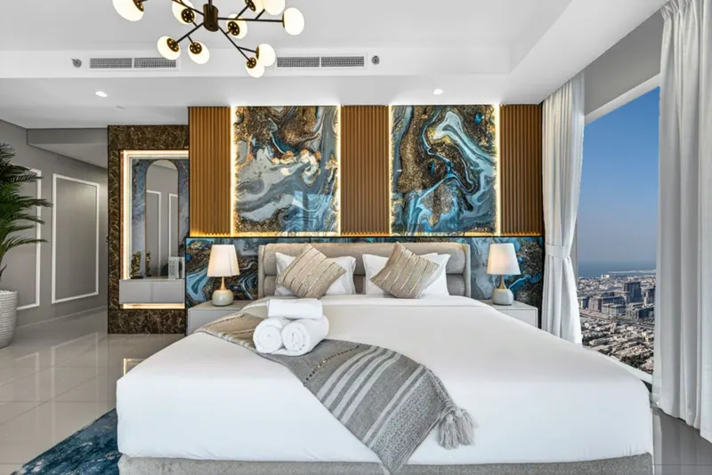 180° 64, floor Infinity Pool - Massive Bedrooms