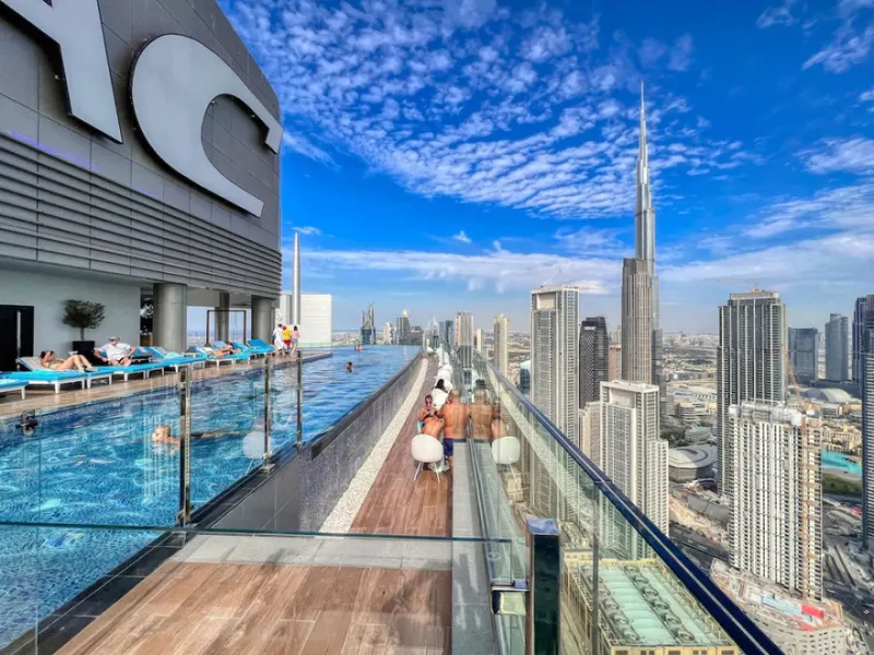 Luxurious Dubai Pool w/ Awe-Inspiring Burj Khalifa
