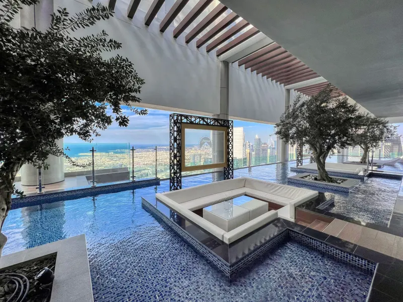 Stunning City Oasis I Burj Khalifa Infinity Pool