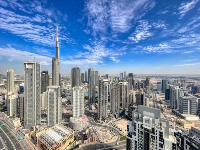 Panoramic Dubai Infinity Pool - Burj Khalifa Views