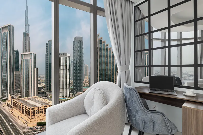 Panoramic Dubai Infinity Pool - Burj Khalifa Views
