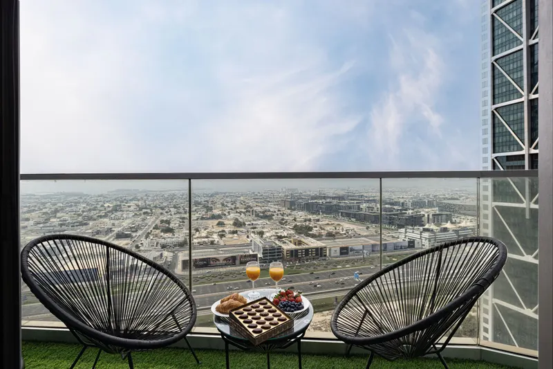 Panoramic Dubai Infinity Pool - Burj Khalifa Views